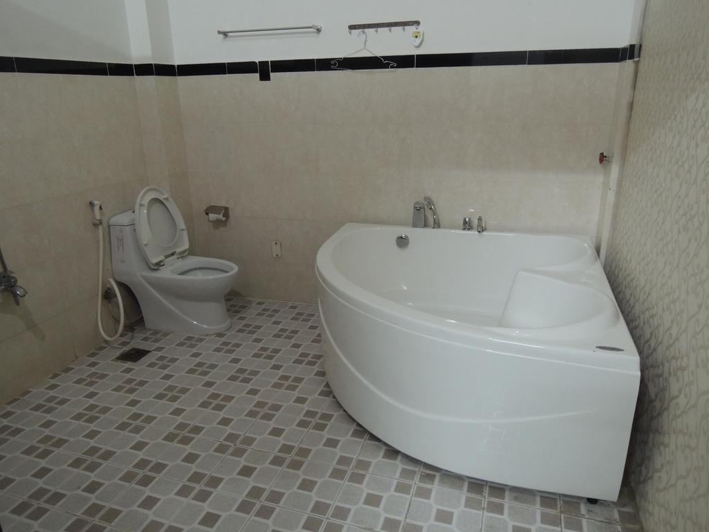 Hung Hieu Hotel Mỹ Tho Værelse billede